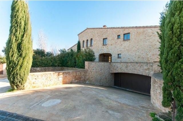 5 bedroom Cottage For Sale: GIRONA.. - 2