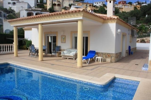 3 Bedrooms - Villa - Alicante - For Sale
