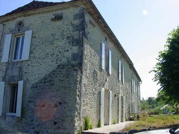 Restored Farm On 7,41acres - 2