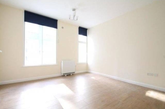 1 bed flat to rent - 2
