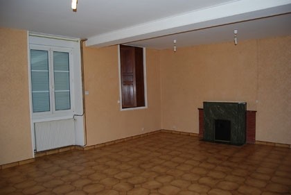Village property close to amenities.. - 2