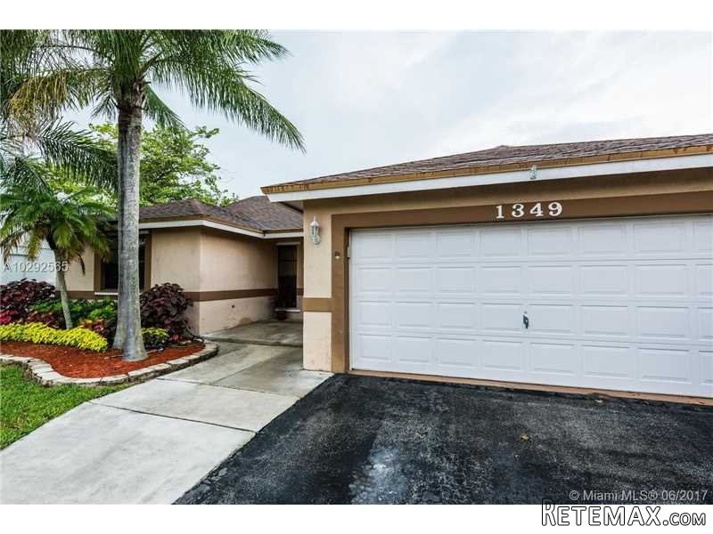 3 bedroom House For Sale: 1349 SW 151st.. - 2