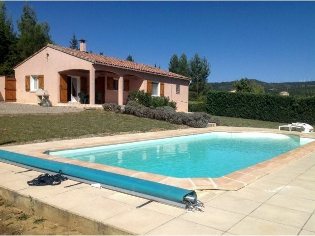 Single Storey Villa With Pool And View