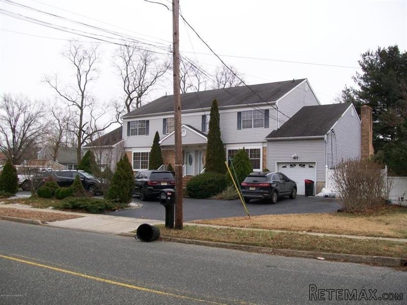 3 bedroom Duplex For Sale: 411-413 Main.. - 2