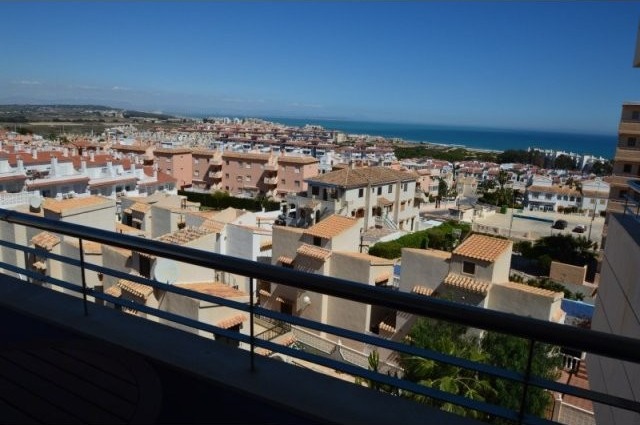 Luxury Apartments In A Gated Complex..