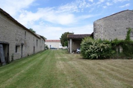 Stone House For Sale St Jean D Angely - 2