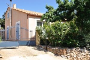 Charming Villa In A Peaceful Setting