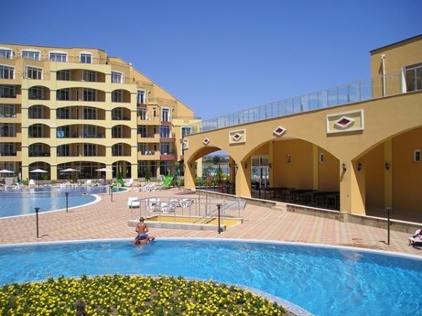 Fully furnished apartment on the first..
