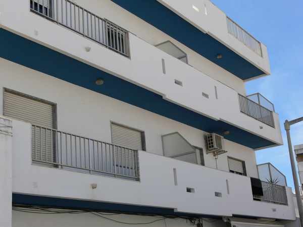 2 Bed Apartment For Sale - Quarteira