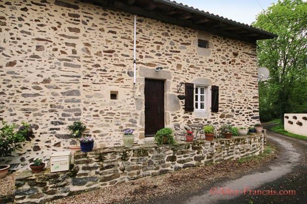 Cherves-Chatelar (16) - Pretty two.. - 2
