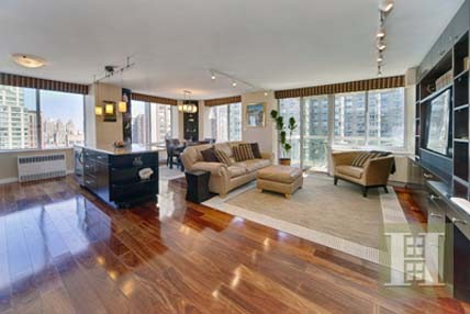 2 bedroom Apartment For Sale: 61 WEST..