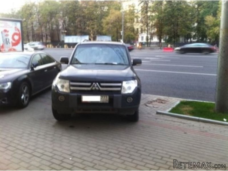 Mitsubishi Pajero IV