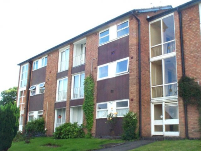 2 Bedrooms - Flat - Coleshill - For Rent