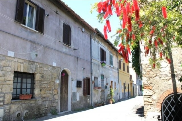 1 Bedroom - Apartment - For Sale