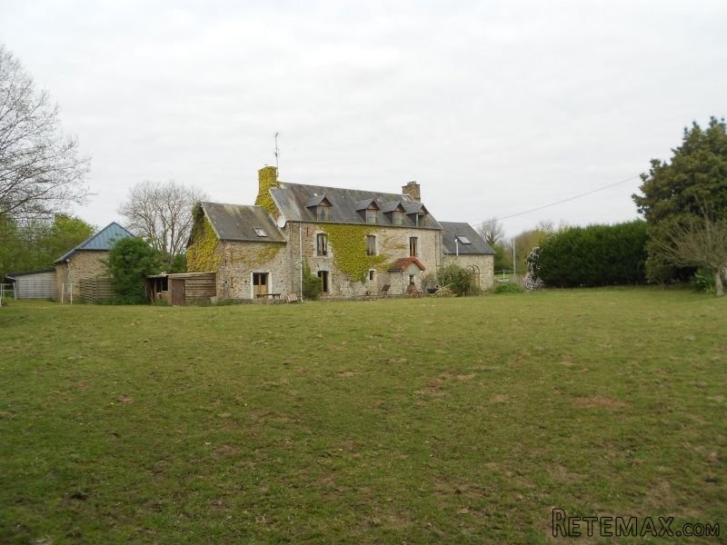 Country House with 3 Guest Gites