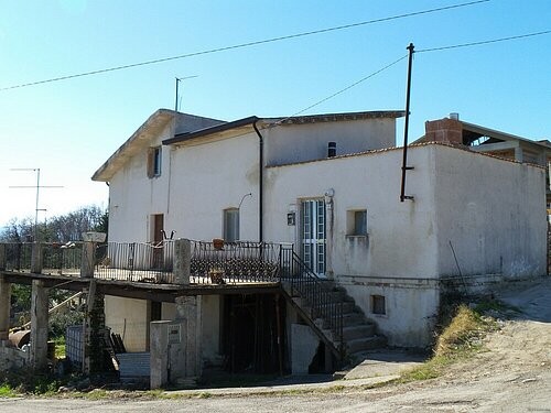 Detached property inside a beautiful.. - 2