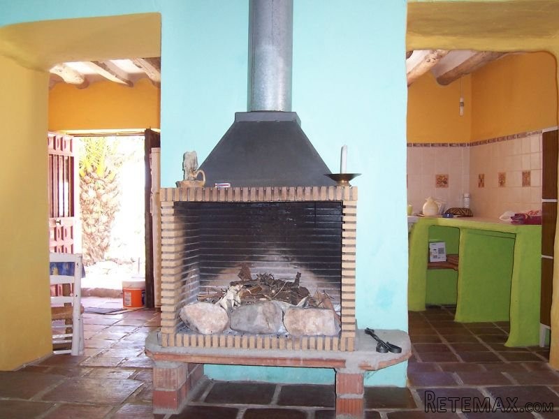 3 bedroom, 1 bathroom Finca/Country.. - 2