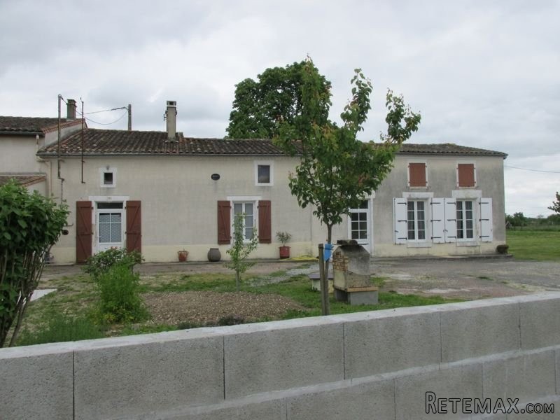 2 Houses, Outbuildings + Land