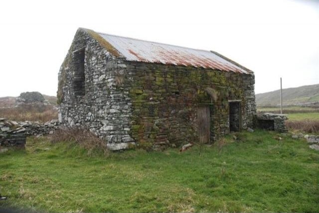 2 bedroom Farm House For Sale:.. - 2