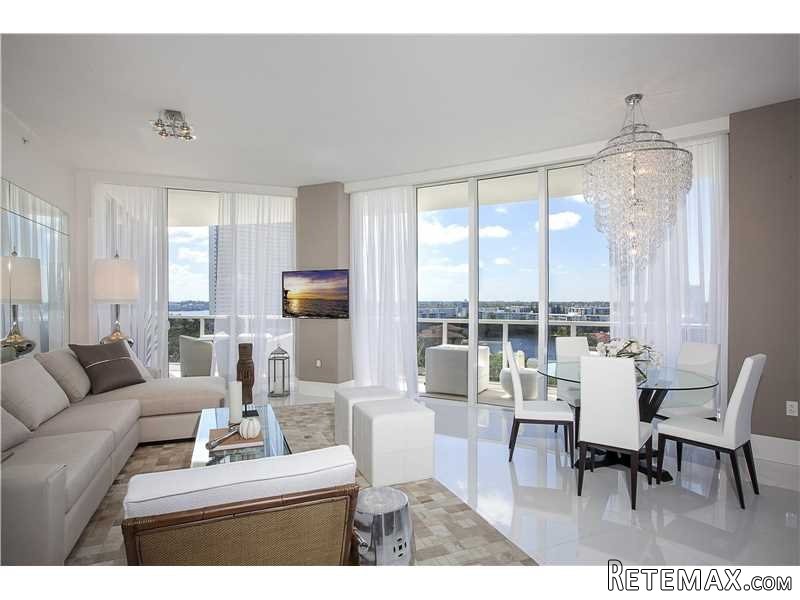3 bedroom Flat For Sale: 4100 Island..
