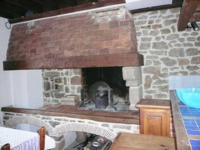 Stunning Village Manor House - 2
