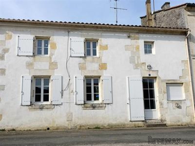 2 Bedrooms - House - Poitou-Charentes..