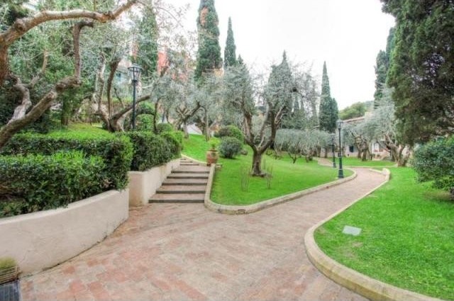 2 Bedrooms - Apartment - For Sale