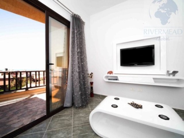 Beautiful Beachfront Apartments - 2