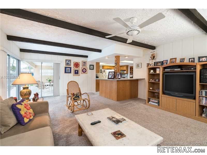 4 bedroom House For Sale: 7825 SW 148th.. - 2