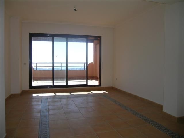 2 Bed Apartment for sale in Calahonda - 2