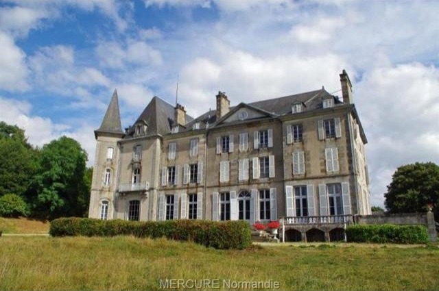 21 bedroom Castle For Sale: 50140..
