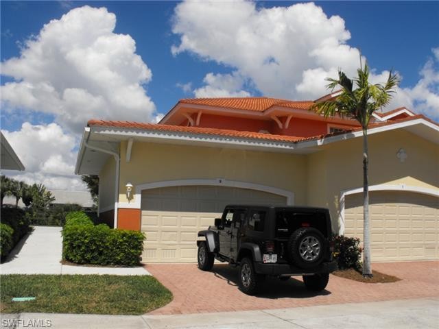 3 bedroom Condominium For Sale: Fort..