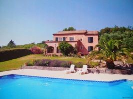 Beautiful Villa With Pool