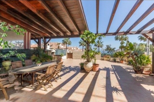 Town House - Town house duplex with..