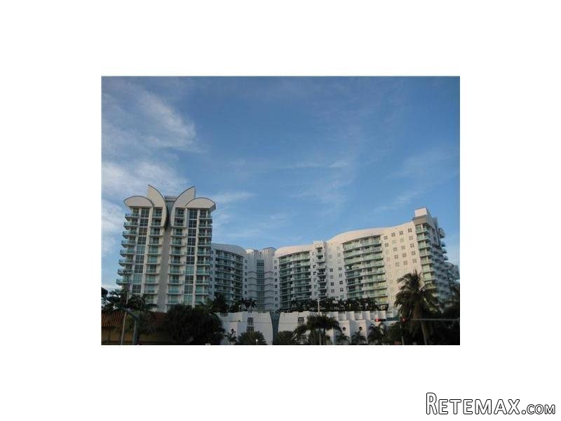 7900 Harbor Island Dr, Unit 720, North..