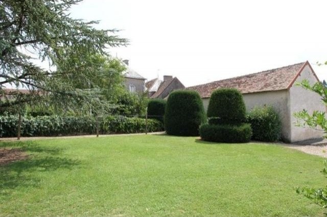 6 bedroom House For Sale: 86300.. - 2