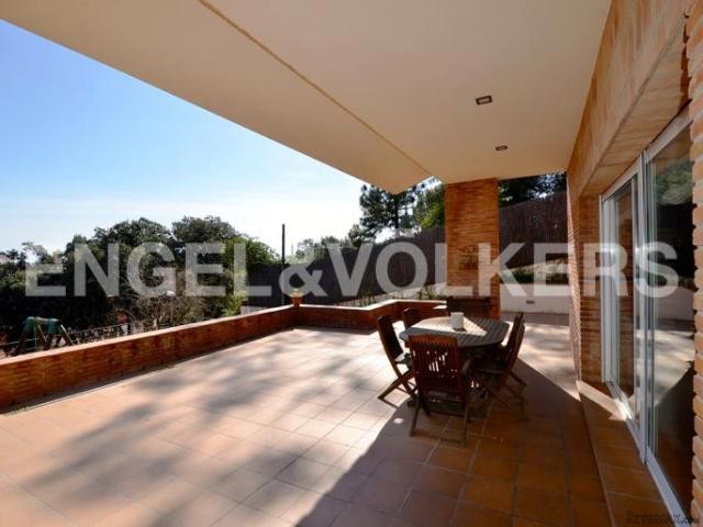 Detachet house just 250 meters from the.. - 2