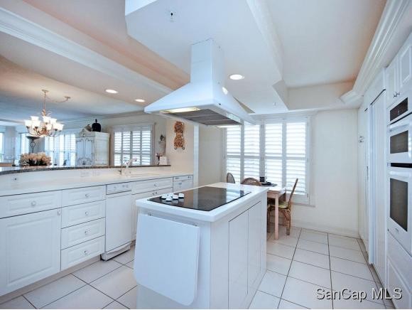 3 bedroom Condominium For Sale:.. - 2