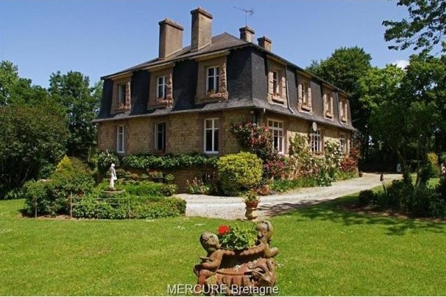 9 bedroom House For Sale: 22300 LANNION