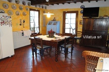 Country/farmhouse - For Sale - East of.. - 2