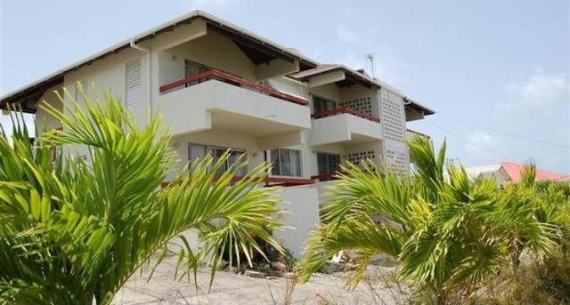 2 bedroom Property For Sale: Atlantic..