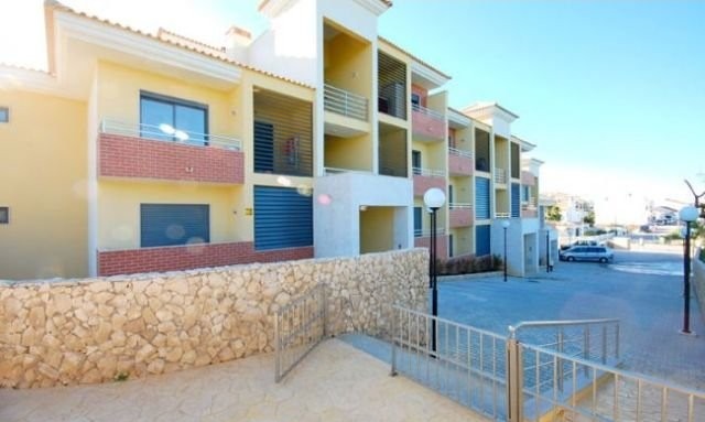 Newly built 3 bedroom first floor.. - 2