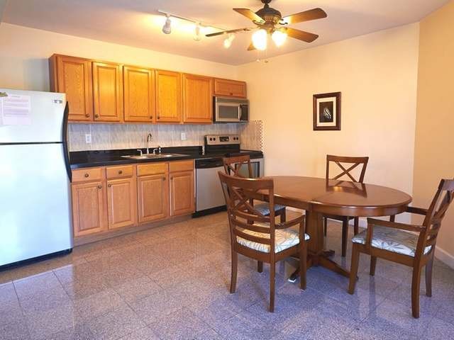 Apartment/townhouse - Unit 3 is an.. - 2