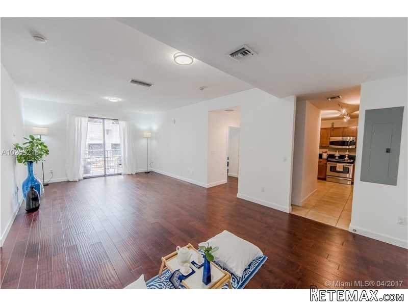 2 bedroom Flat For Sale: 8395 SW 73rd.. - 2