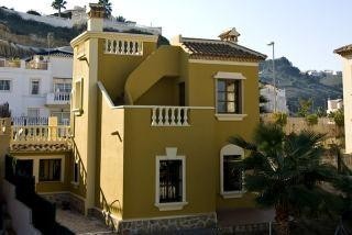 3 Bedrooms - Villa - Alicante - For Sale