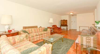 1 bedroom Apartment For Sale: 679 WEST.. - 2