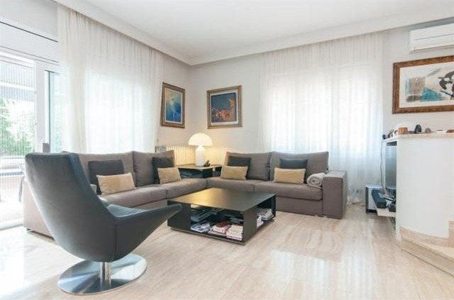 5 bedroom Terraced House For Sale:.. - 2