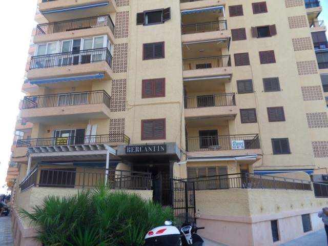 3 Bedrooms - Property - Alicante - For..