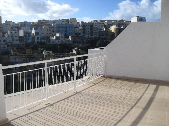 Balluta Seafront Apartment