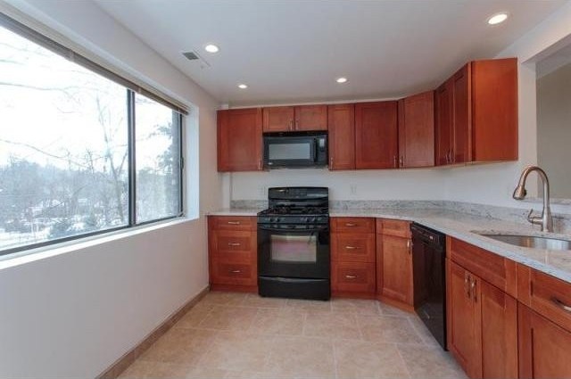 2 bedroom Condominium For Sale:.. - 2